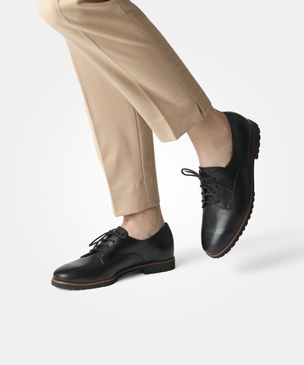 Lace ups Paul Green